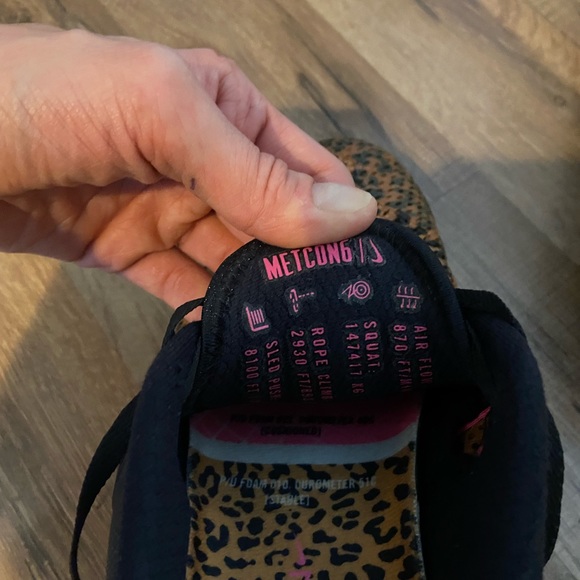 SOLD!! Nike Metcon 6 in cheetah - Picture 4 of 6